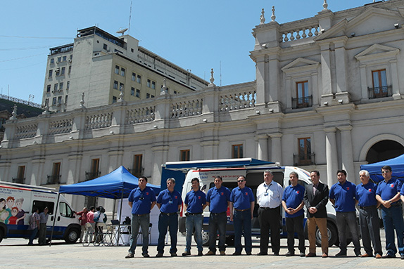 entrega-de-15-oficinas-moviles-al-registro-civil-8.jpeg