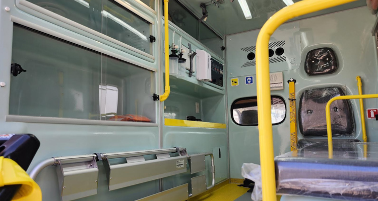 la-empresa-chilena-vespek-realiza-donacion-de-una-ambulancia-a-ucrania-6.jpg
